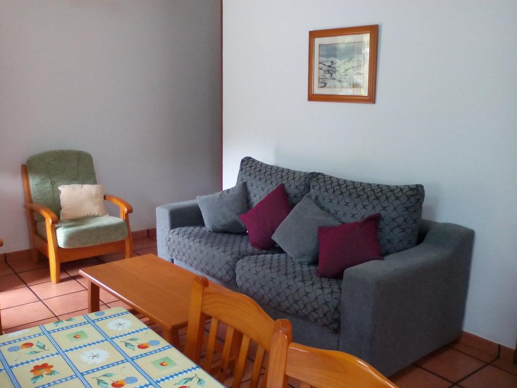 Apartments Aurora La Robellada de Onis Room photo
