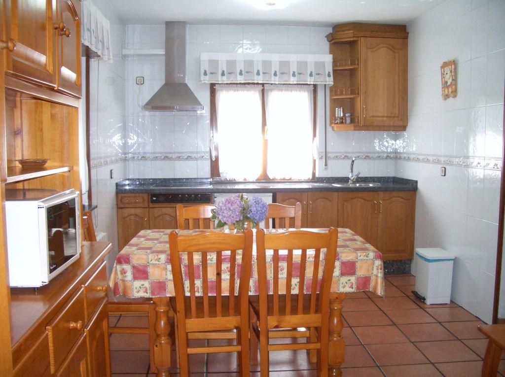 Apartments Aurora La Robellada de Onis Room photo